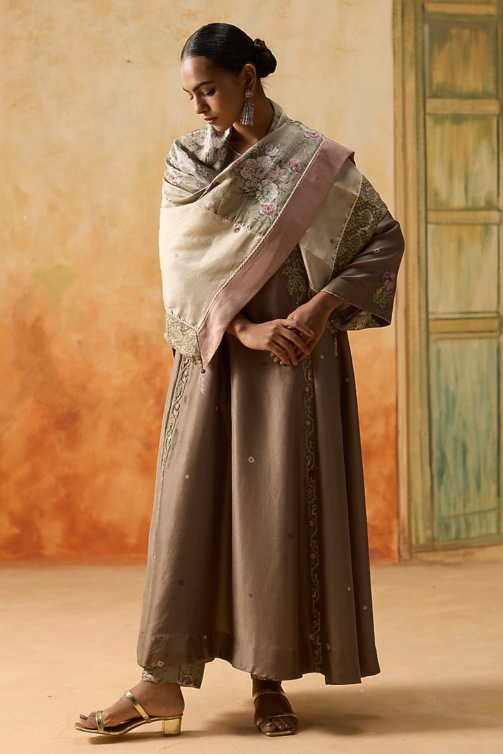 Brown Silk Bandhani Printed Kurta Set by Khyati Rughani at Pernia's Pop Up Shop