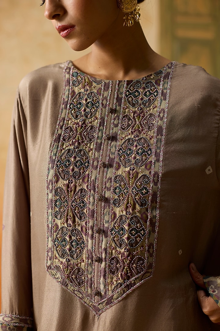 Brown Silk Bandhani Printed Straight Kaftan by Khyati Rughani at Pernia's Pop Up Shop
