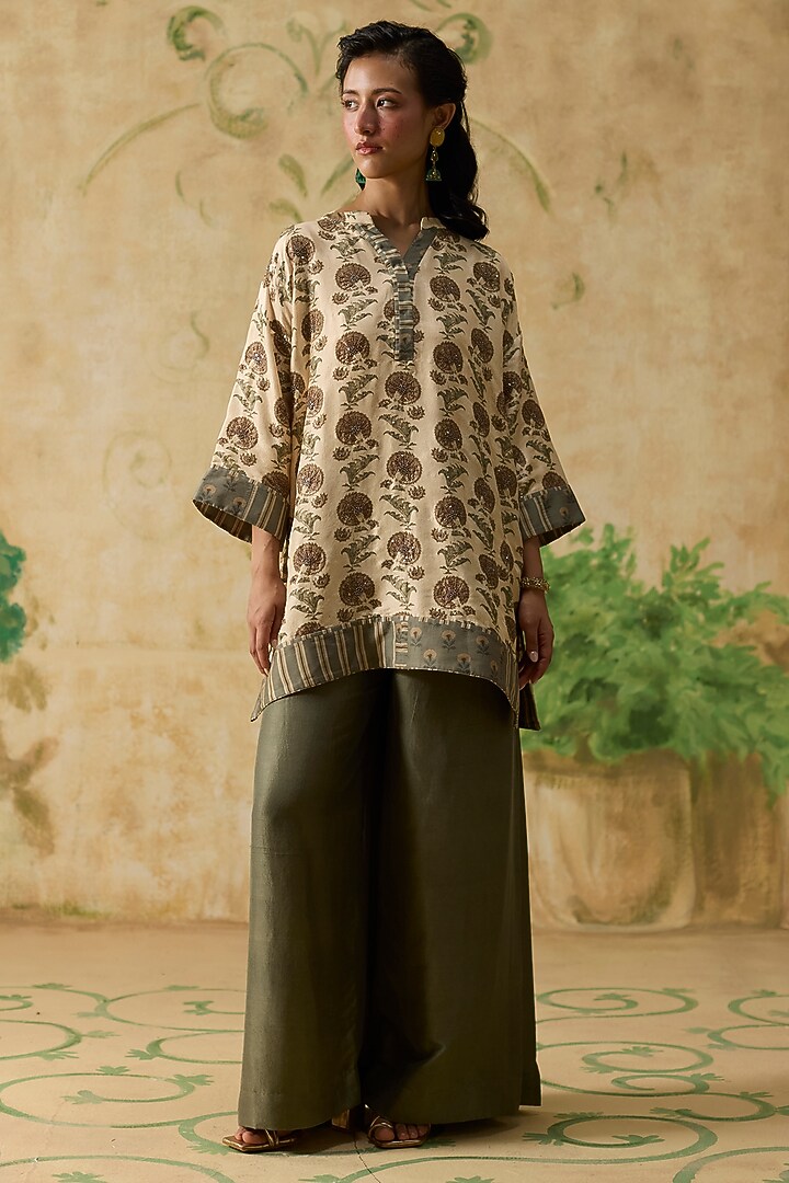 Brown Silk Floral Printed Short Kurta Set by Khyati Rughani at Pernia's Pop Up Shop