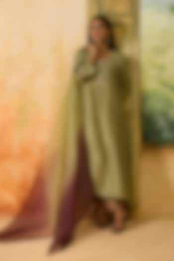 Green Silk Beads Embroidered High-Low Kurta Set by Khyati Rughani at Pernia's Pop Up Shop