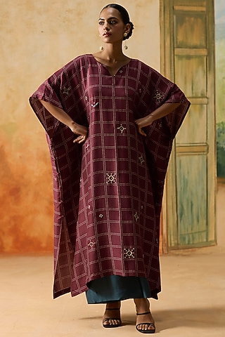 Burgundy Silk Checkered Kaftan Set by Khyati Rughani