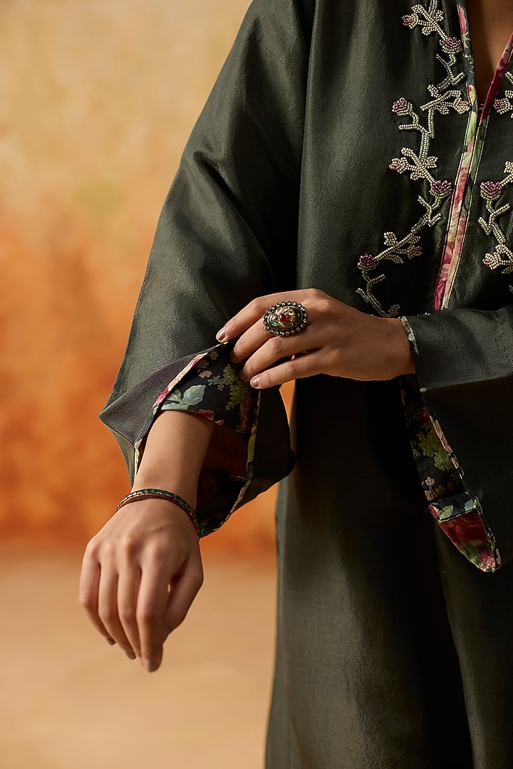 Charcoal Grey Silk Floral Kurta Set by Khyati Rughani at Pernia's Pop Up Shop