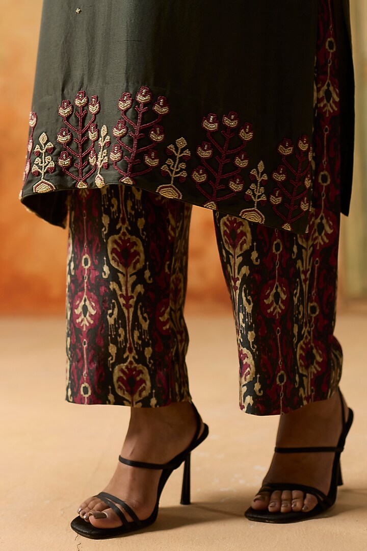 Charcoal Grey Silk Beads Embroidered Kurta Set by Khyati Rughani at Pernia's Pop Up Shop