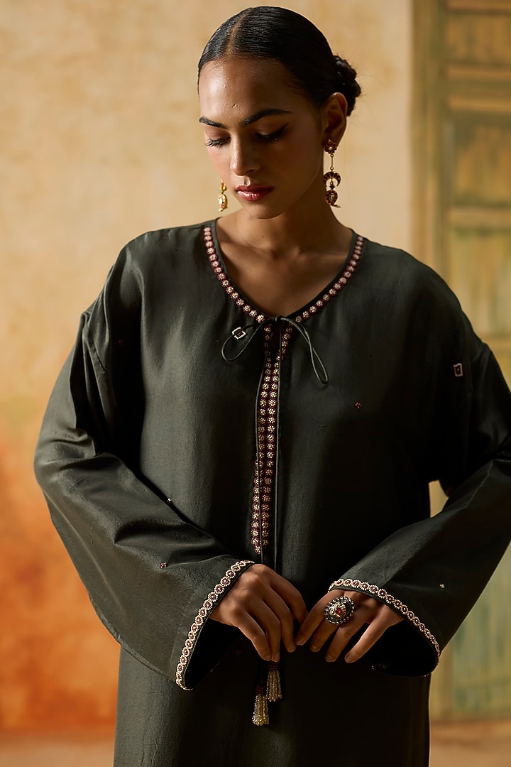 Charcoal Grey Silk Beads Embroidered Kurta Set by Khyati Rughani at Pernia's Pop Up Shop
