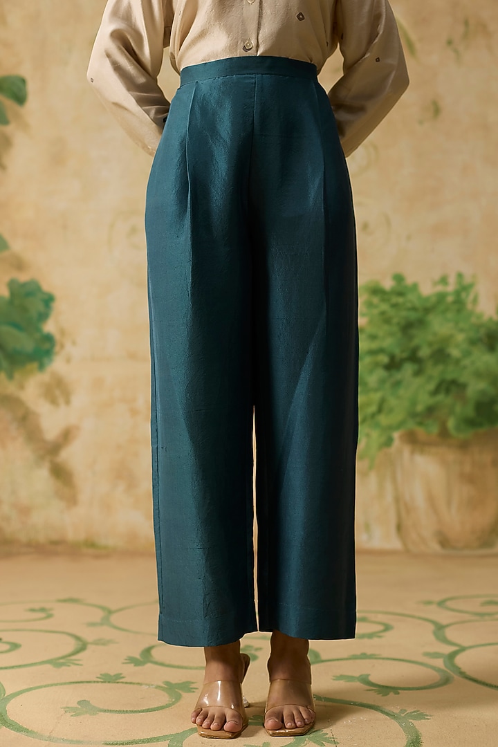 Teal & Beige Silk Bandhani Reversible Jacket Set by Khyati Rughani at Pernia's Pop Up Shop