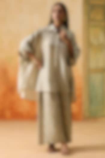 Beige & Blue Silk Bandhani Shirt by Khyati Rughani at Pernia's Pop Up Shop