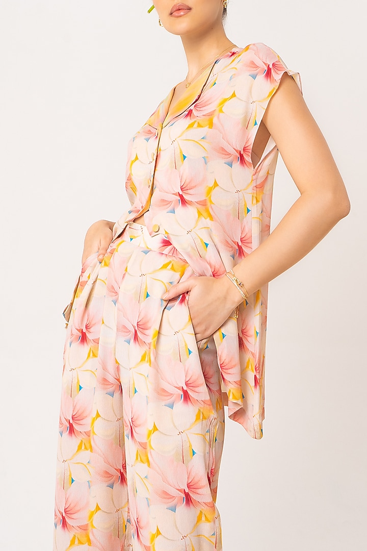 Cloud White Printed Pant Set by Khushbu Rathod at Pernia's Pop Up Shop