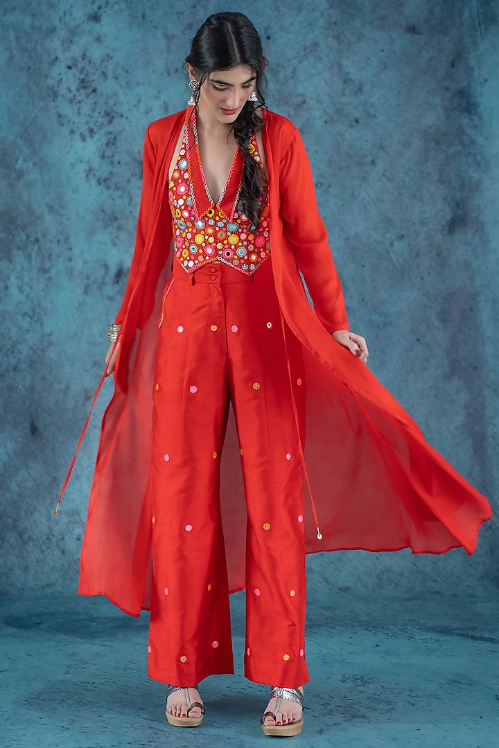 Red Embroidered Cape Set by Kacha Tanka