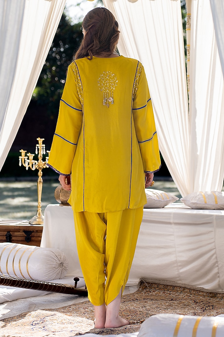 Yellow Pure Silk Sequins Hand Embroidered Kurta Set by Kacha Tanka at Pernia's Pop Up Shop
