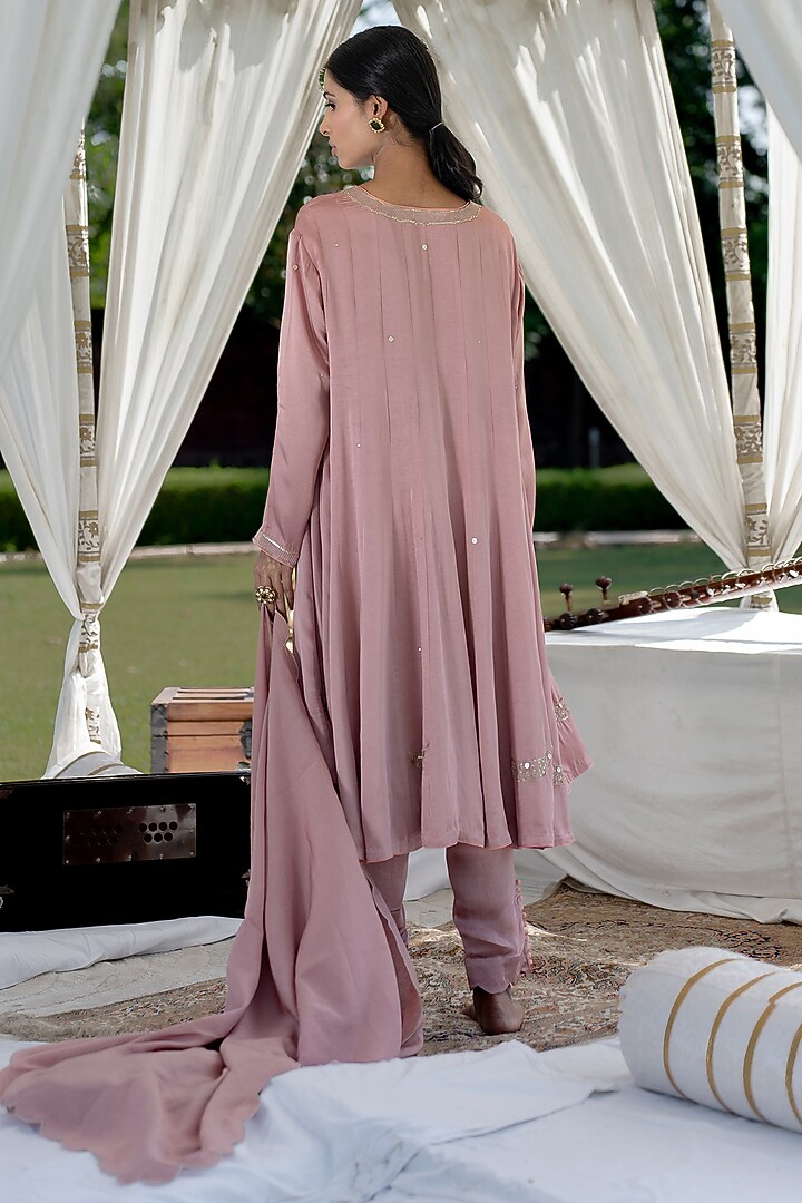 Dusty Pink Cotton Modal Aari Hand Embroidered Kalidar Kurta Set by Kacha Tanka at Pernia's Pop Up Shop