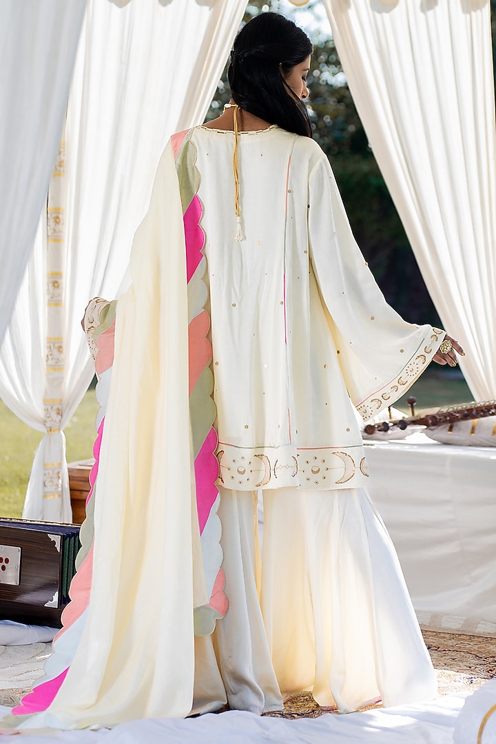 White Cotton Modal Aari Hand Embroidered Jacket Set by Kacha Tanka at Pernia's Pop Up Shop