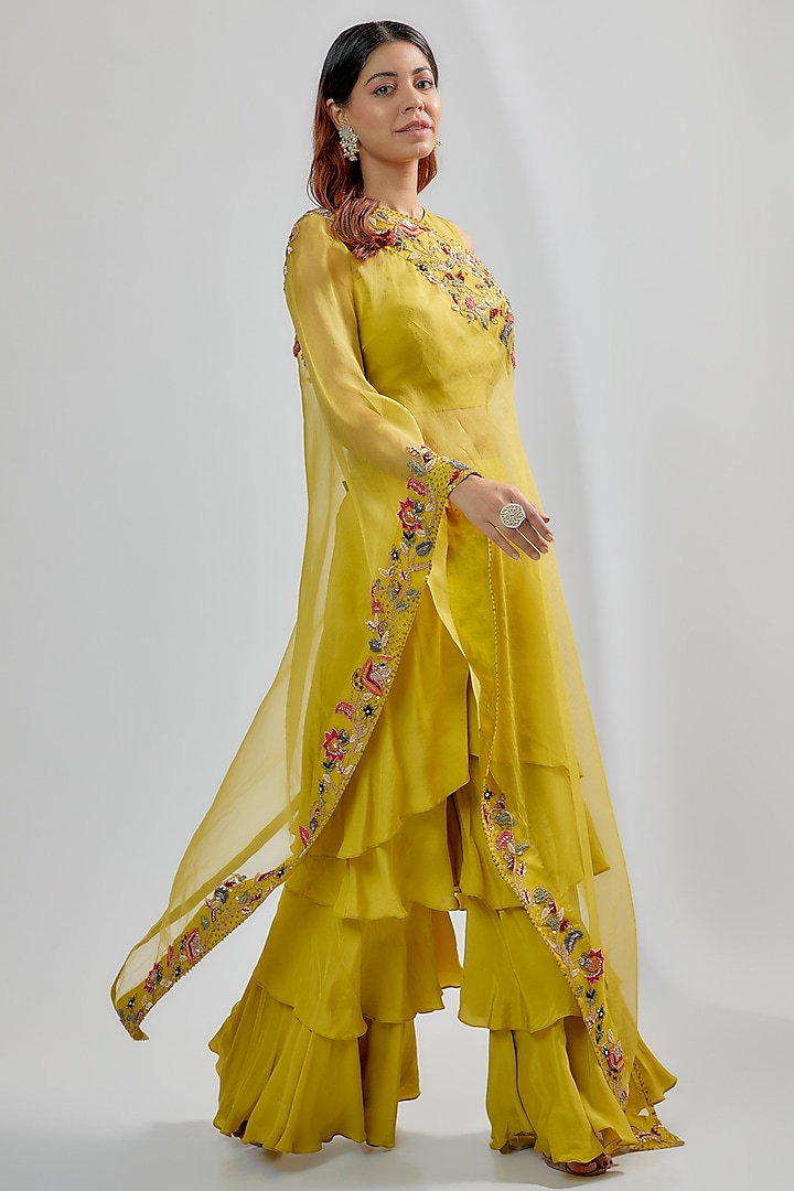 Yellow Silk Habutai Organza Hand Embroidered Cape Set by Khushboo Bagri at Pernia's Pop Up Shop