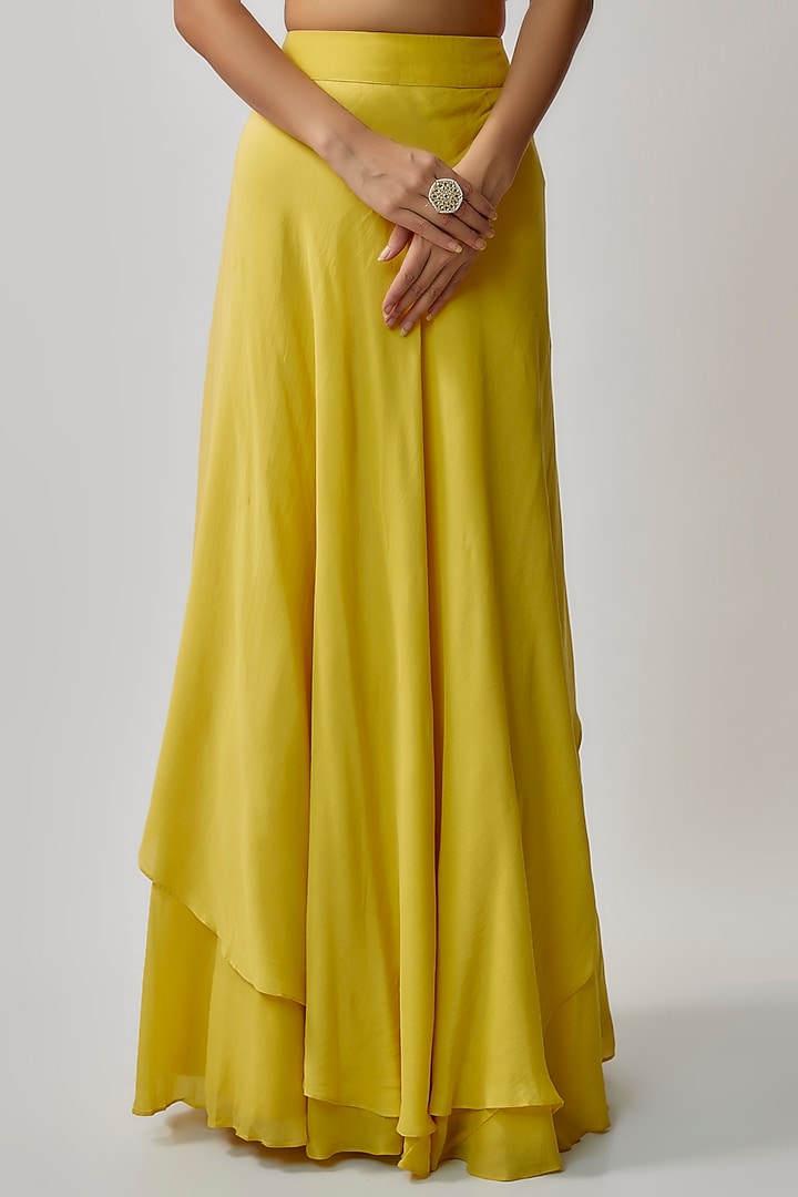 Yellow Crepe Skirt Wedding Saree Set by Khushboo Bagri at Pernia's Pop Up Shop