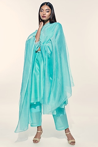 Turquoise Embroidered Choga Kurta Set by Kushni