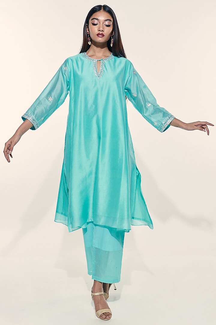 Turquoise Embroidered Choga Kurta Set by Kushni at Pernia's Pop Up Shop