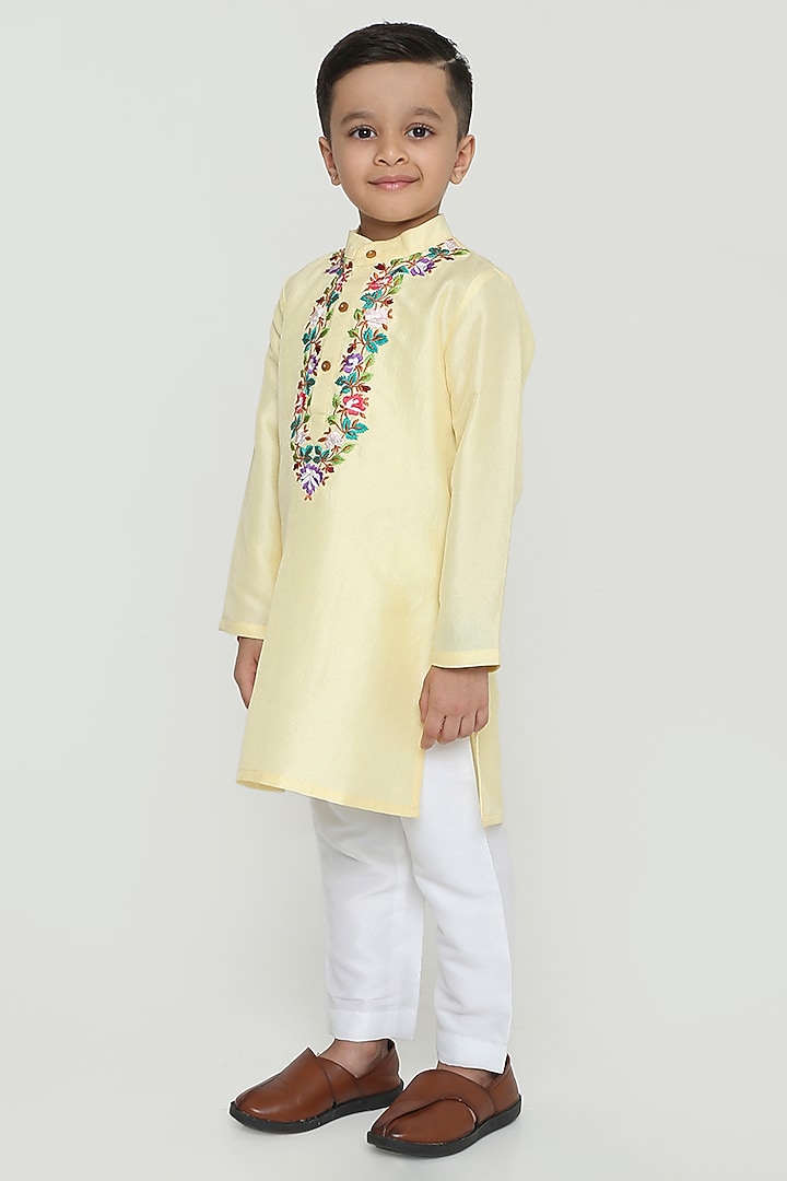 Yellow Cotton Silk Embroidered Kurta Set For Boys by Label Kiaa at Pernia's Pop Up Shop