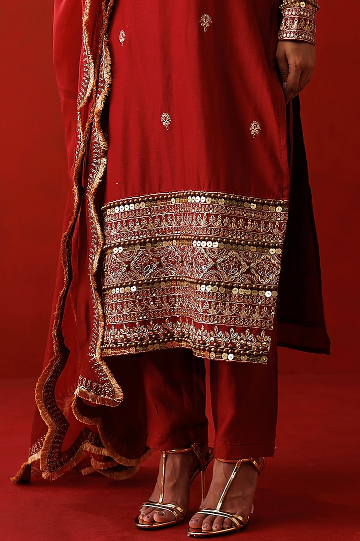Rustic Red Chanderi & Organza Hand Embroidered Kurta Set by Kisakshi Jaipur at Pernia's Pop Up Shop
