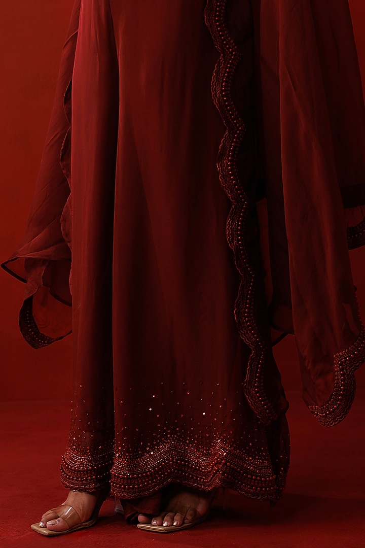 Maroon Organza Embroidered Shrug Set by Kisakshi Jaipur at Pernia's Pop Up Shop