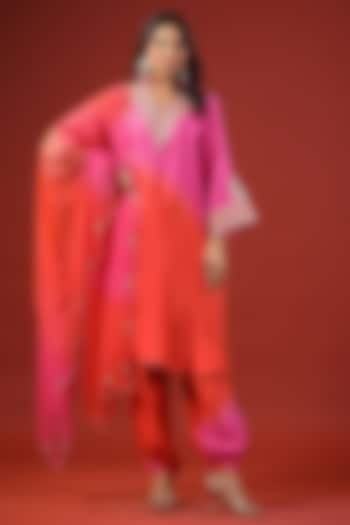 Pink & Orange Chanderi Thread Embroidered Ombre A-Line Kurta Set by Kisakshi Jaipur at Pernia's Pop Up Shop