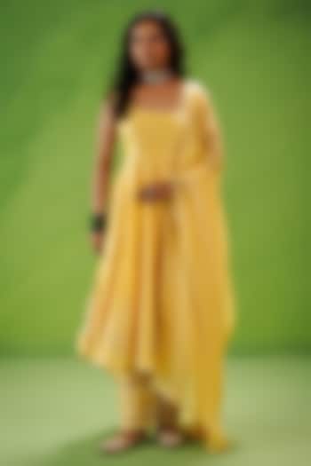 Yellow Chanderi Zari Embroidered Party Wear Anarkali Set by Kisakshi Jaipur at Pernia's Pop Up Shop