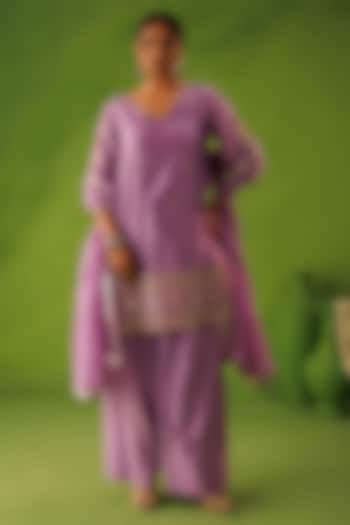 Purple Chanderi Mirror & Zari Embroidered Kurta Set by Kisakshi Jaipur at Pernia's Pop Up Shop