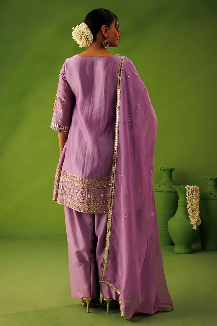 Purple Chanderi Mirror & Zari Embroidered Kurta Set by Kisakshi Jaipur at Pernia's Pop Up Shop