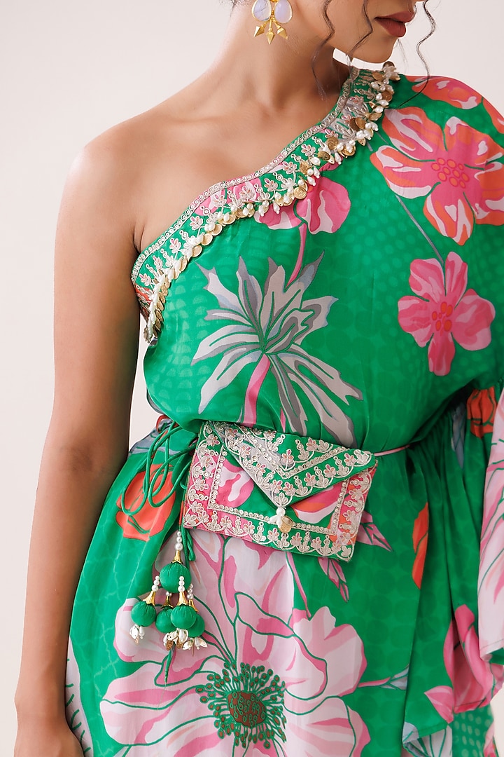Green Crepe Beads Hand Embroidered One-Shoulder Kurta Set by Kisakshi Jaipur at Pernia's Pop Up Shop