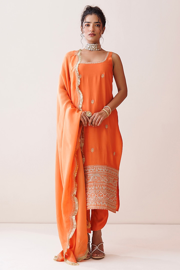 Orange Silk Chanderi Dori Embroidered Kurta Set by Kisakshi Jaipur at Pernia's Pop Up Shop