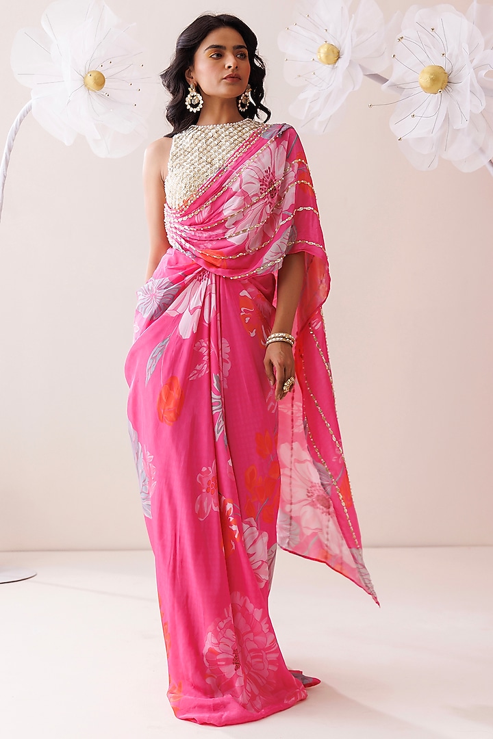 Pink Crepe Floral Printed Draped Saree Set by Kisakshi Jaipur at Pernia's Pop Up Shop