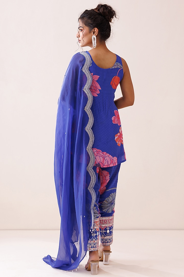 Blue Crepe Floral Printed Short Kurta Set by Kisakshi Jaipur at Pernia's Pop Up Shop