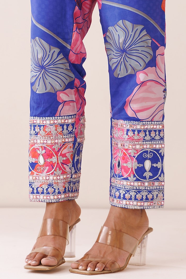 Blue Crepe Floral Printed Short Kurta Set by Kisakshi Jaipur at Pernia's Pop Up Shop