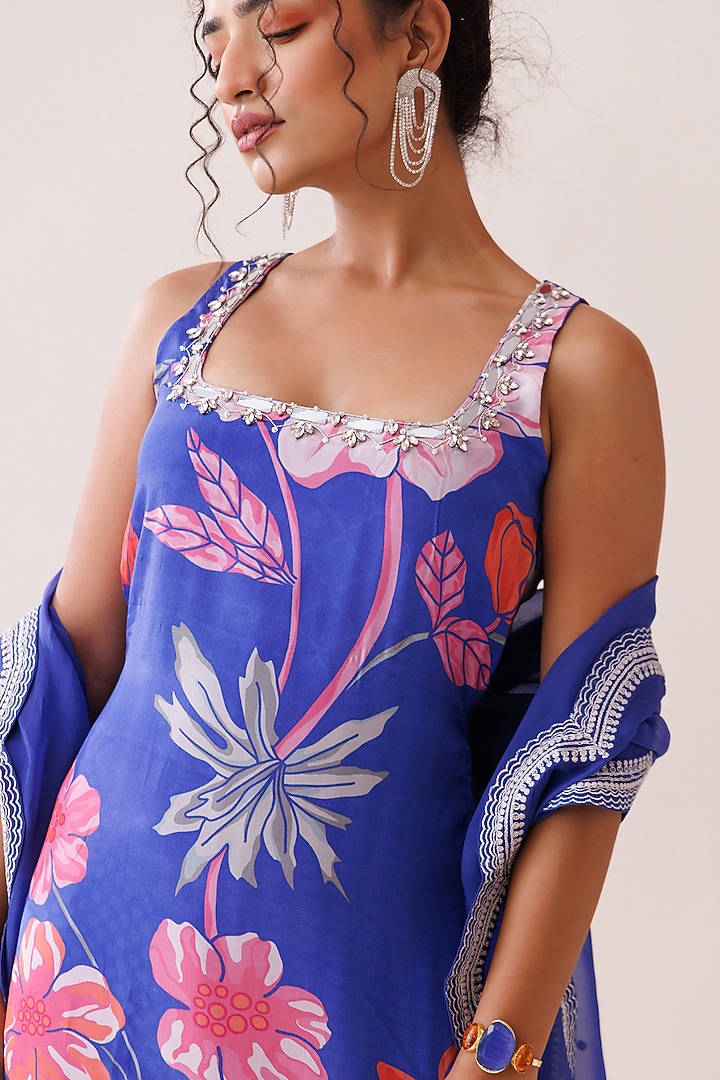 Blue Crepe Floral Printed Short Kurta Set by Kisakshi Jaipur at Pernia's Pop Up Shop
