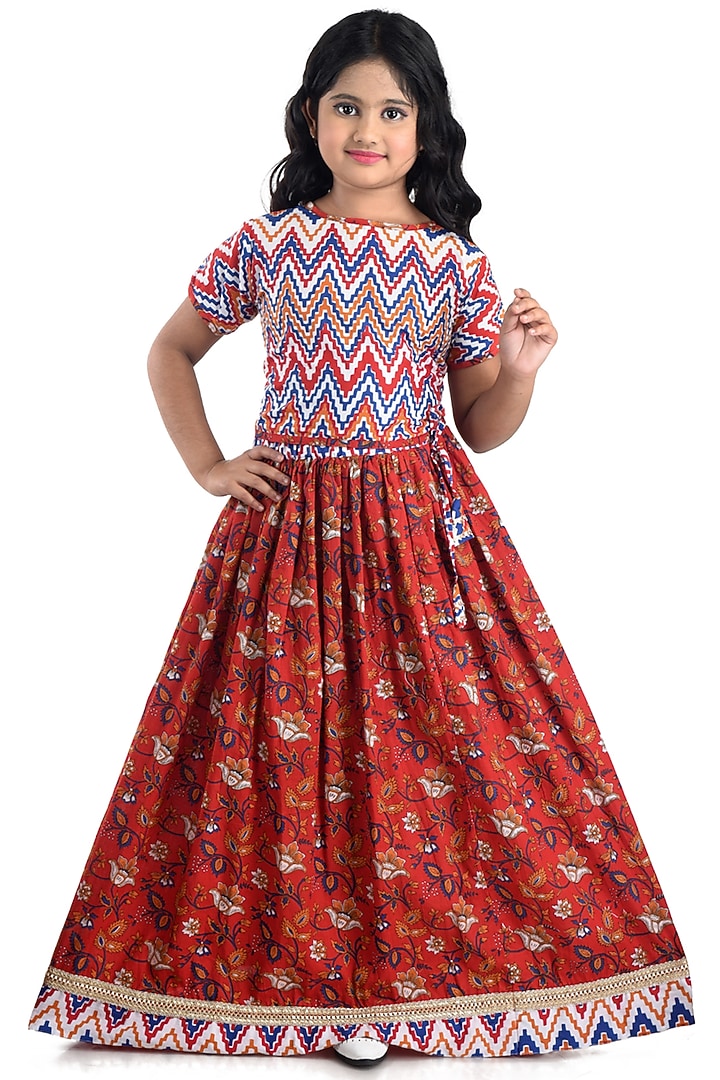 Red & White Printed Lehenga Set For Girls by Kinder Kids at Pernia's Pop Up Shop