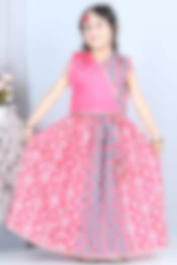 Pink Lehenga Set With Print For Girls by Kinder Kids at Pernia's Pop Up Shop