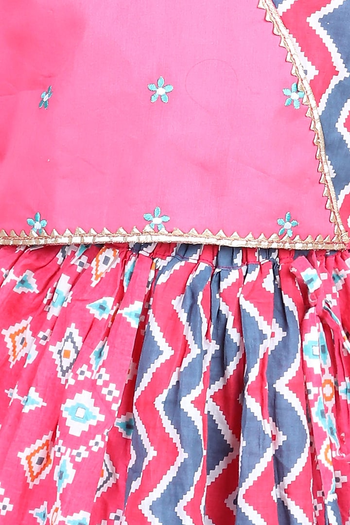 Pink Lehenga Set With Print For Girls by Kinder Kids at Pernia's Pop Up Shop