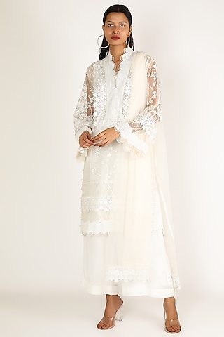 White Kurta Set With Thread Work by Kirei