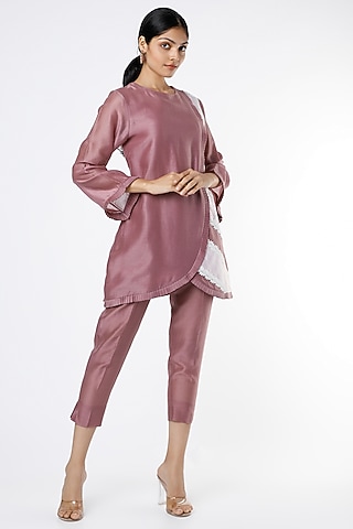 Purple & Pink Applique Embroidered Kurta Set by Kirei
