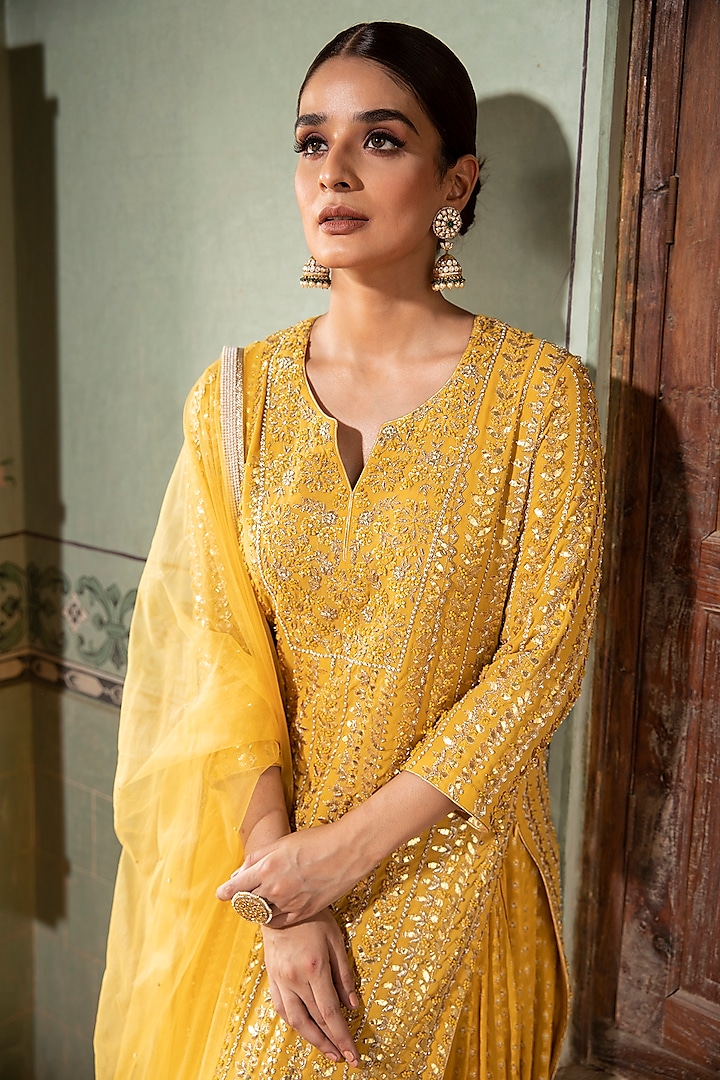 Yellow Georgette Gota Embroidered Kurta Set by Kritika Dawar at Pernia's Pop Up Shop