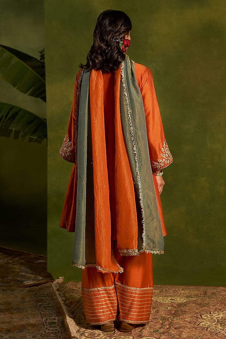 Rust Silk Dori Embroidered Kurta Set by Kritika Dawar at Pernia's Pop Up Shop