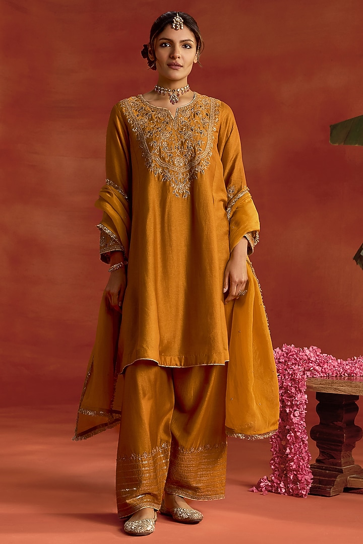 Yellow Silk Dori Embroidered Kurta Set by Kritika Dawar at Pernia's Pop Up Shop
