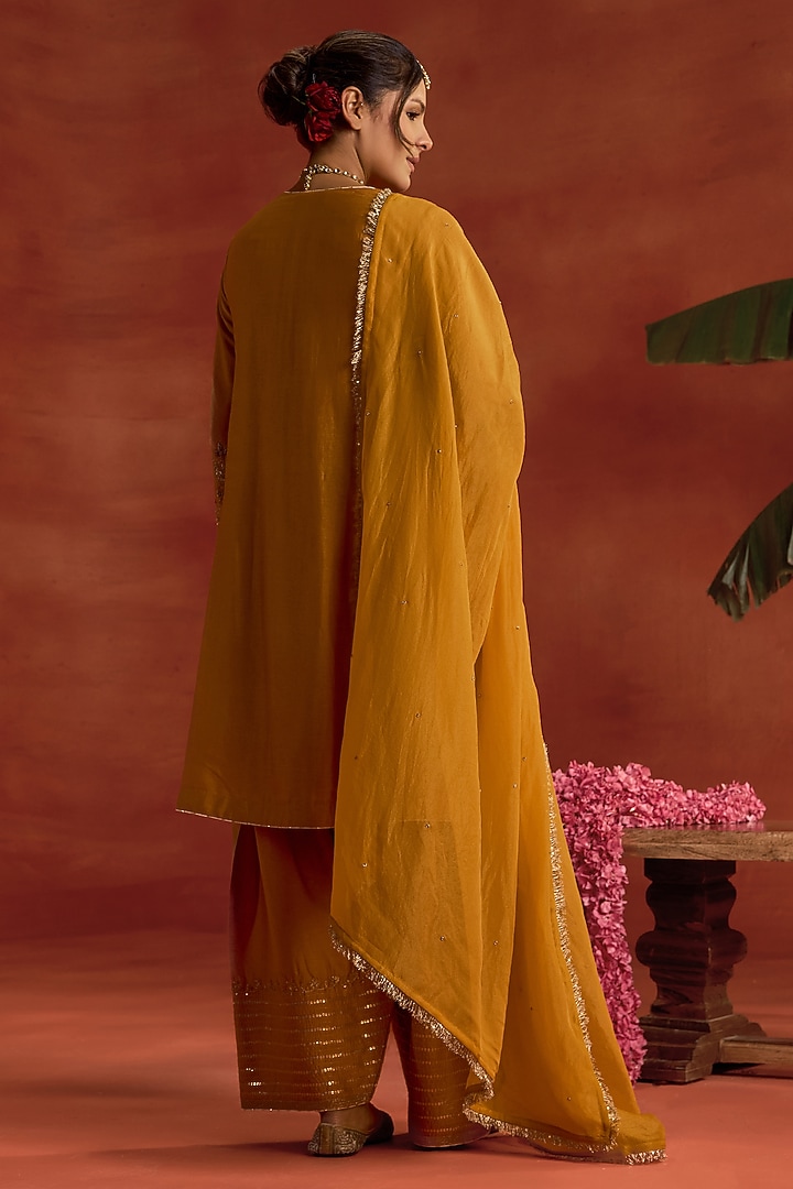 Yellow Silk Dori Embroidered Kurta Set by Kritika Dawar at Pernia's Pop Up Shop