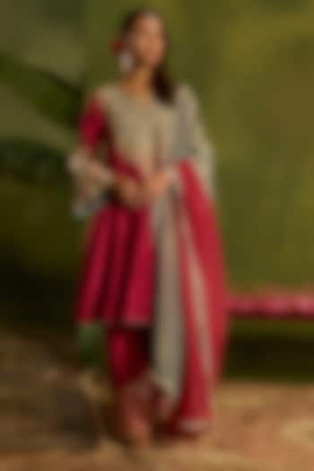 Magenta Silk Dori Embroidered Kurta Set by Kritika Dawar at Pernia's Pop Up Shop