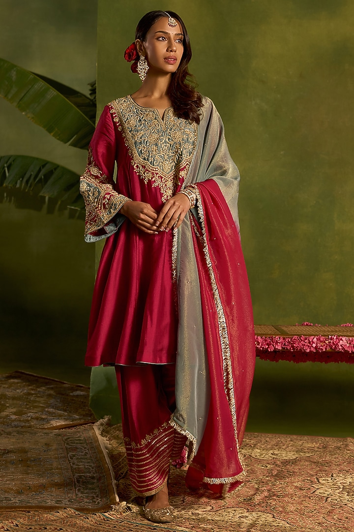 Magenta Silk Dori Embroidered Kurta Set by Kritika Dawar at Pernia's Pop Up Shop