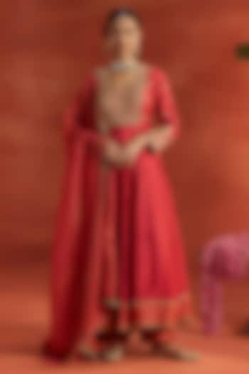 Coral Silk Dori & Aari Embroidered Wedding Anarkali Set by Kritika Dawar at Pernia's Pop Up Shop