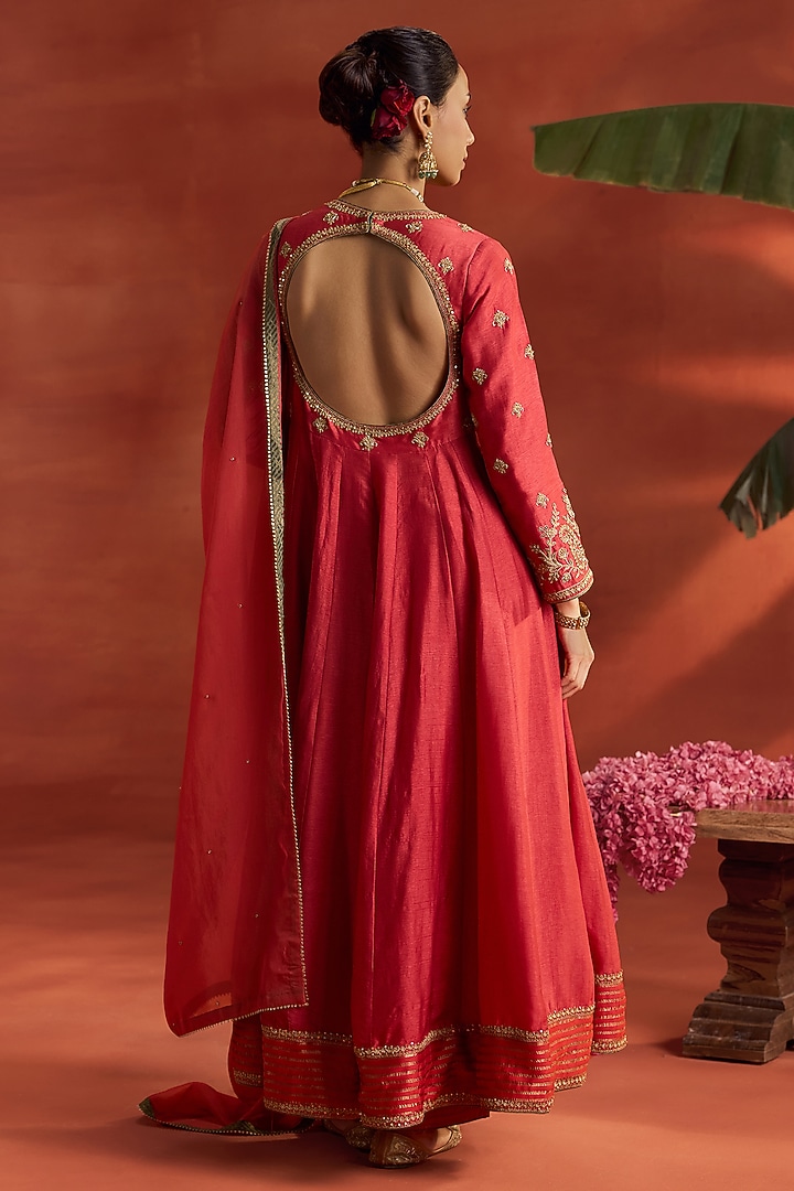 Coral Silk Dori & Aari Embroidered Wedding Anarkali Set by Kritika Dawar at Pernia's Pop Up Shop