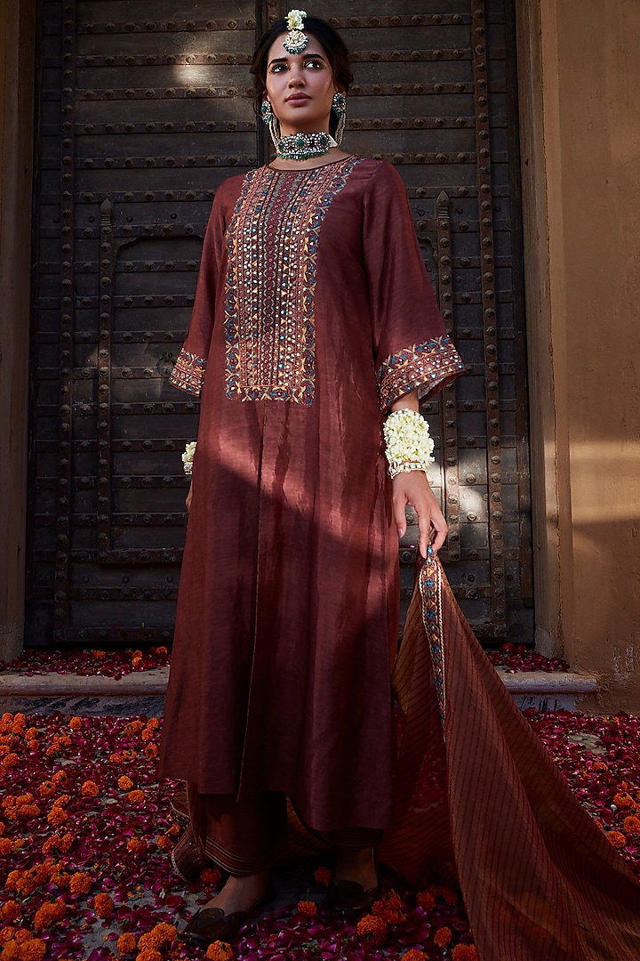 Rose Brown Linen Silk Embroidered Kurta Set by Kritika Dawar