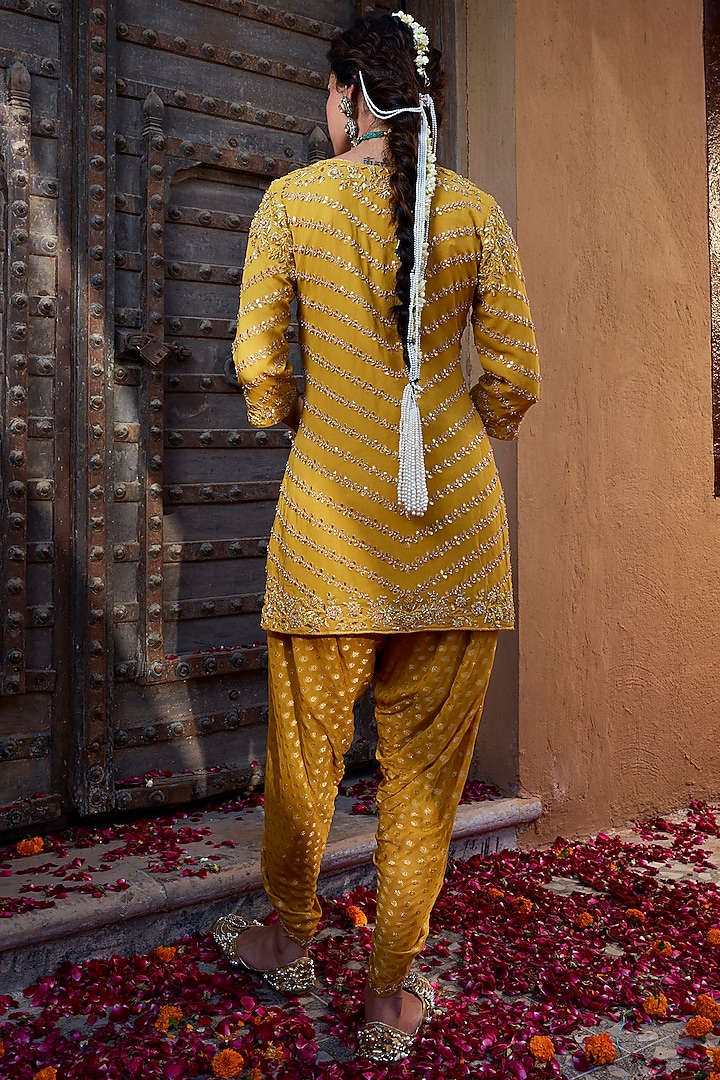 Yellow Georgette Hand Embroidered Kurta Set by Kritika Dawar at Pernia's Pop Up Shop