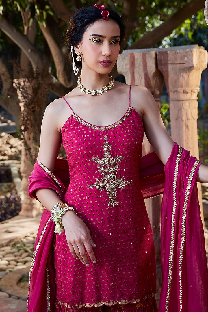 Magenta Silk Mulmul Printed Tiered Gharara Set by Kritika Dawar at Pernia's Pop Up Shop
