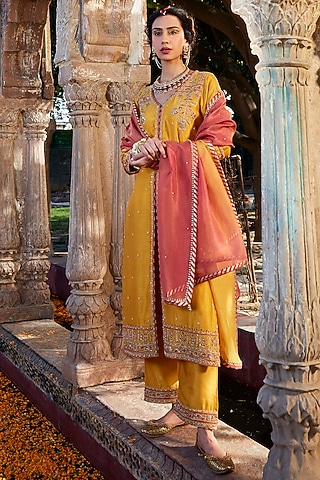 Yellow Silk Hand Embroidered Kurta Set by Kritika Dawar