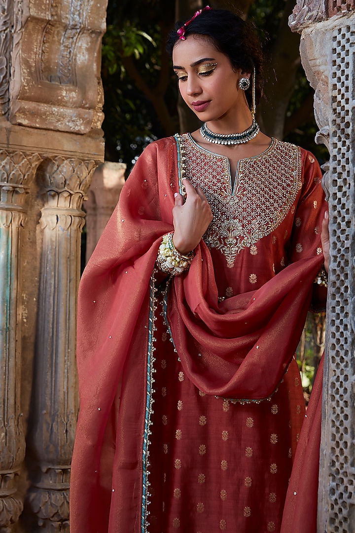 Rust Banarasi Chanderi Hand Embroidered Kurta Set by Kritika Dawar at Pernia's Pop Up Shop